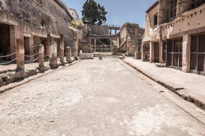 Herculaneum: Skip-the-Line Entry Ticket with Audio Guide
