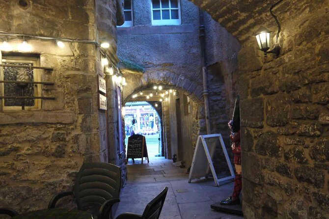 Highlights from the Royal Mile: A Self-Guided Audio Tour - Netherbow Port and the old burgh of Canongate