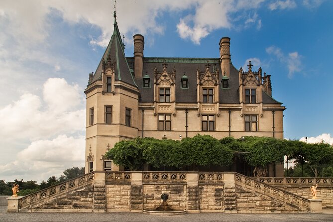 Highlights of Asheville Self-Guided Walking Audio Tour - The Drhumor Building and the route’s odd label