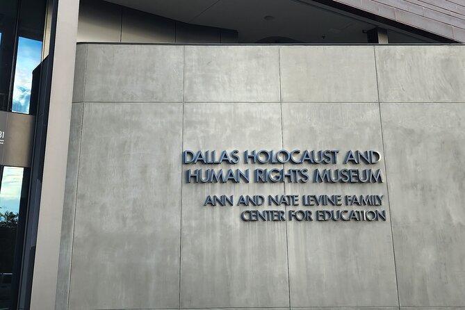 Historic Dallas Downtown Solo Self Guided Walking Tour - Dealey Plaza: The Tour’s Main Event