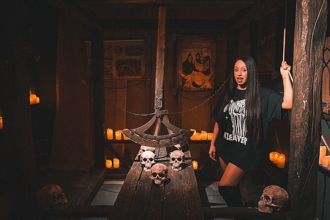 Hollywood Medieval Torture Museum Ticket with Ghost Hunting - How long should you plan to stay?