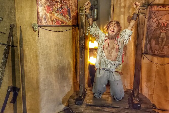 Hollywood Medieval Torture Museum Ticket with Ghost Hunting - Who will enjoy this most?