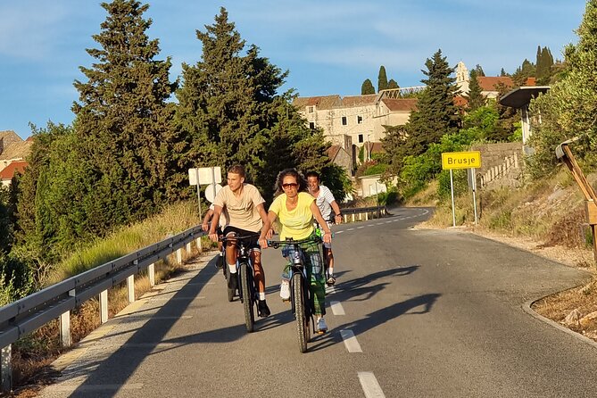 Hvar Island Self-Guided E-Bike Tour - Pokonji Dol and the easy finish by the sea