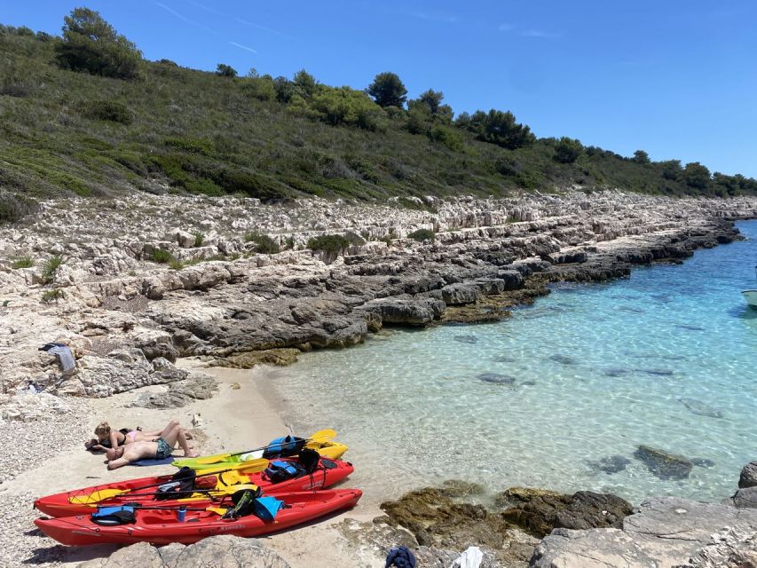 Hvar: Pakleni Islands Self-Guided Kayaking Tour - Who will enjoy this self-guided day?