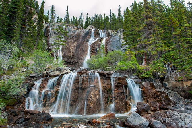 Icefields Parkway Self-Guided Driving Audio Tour - Waterfalls and peaks along the Athabasca River