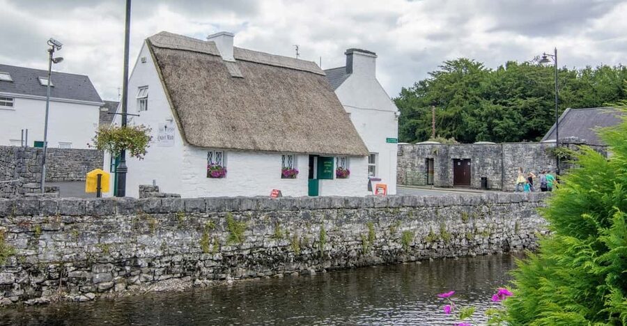 Ireland: County Mayo The Quiet Man Museum Self-Guided Visit - Costumes, photographs, and a bit of play