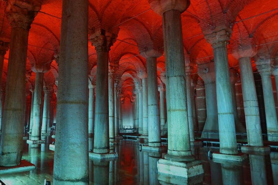 Istanbul: Basilica Cistern Skip-the-Line Entry & Audio Guide - Preparing for the humidity and low light