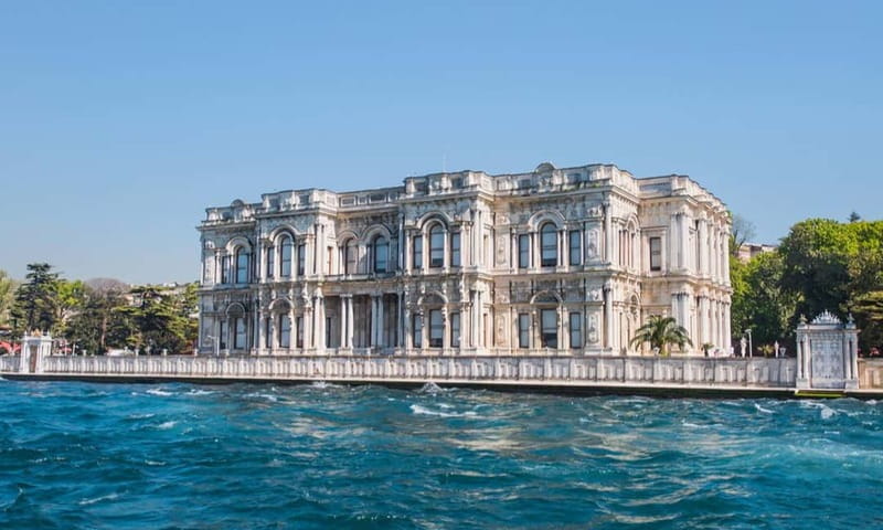 Istanbul: Beylerbeyi Palace Skip-the-Line Ticket & Audio … - The gardens and Bosphorus views