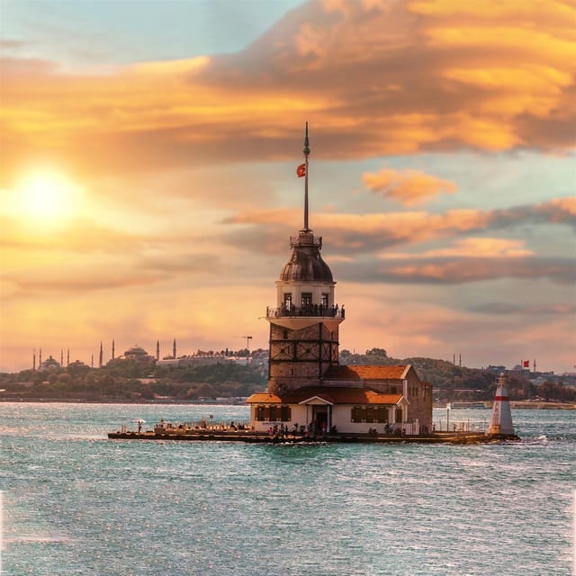 Istanbul: Bosphorus Cruise from Europe or Asia & Audio Guide - Key points to know before boarding