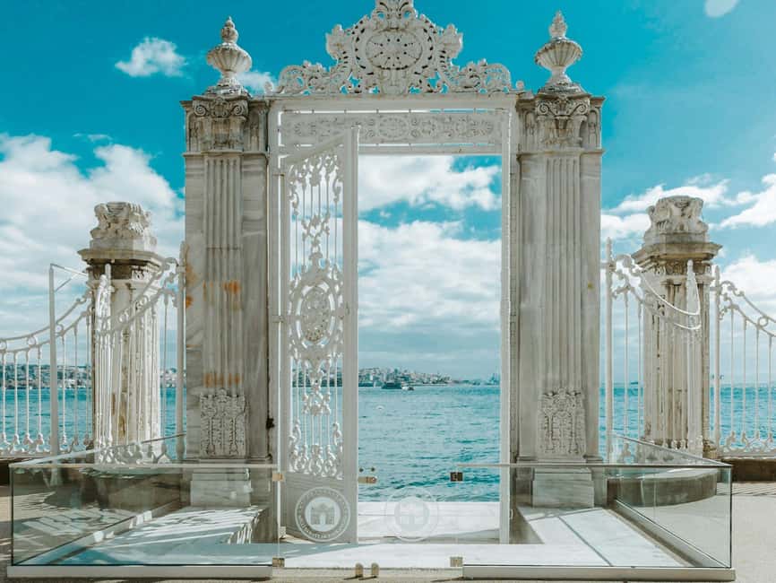 Istanbul:Dolmabahce Palace Skip-the-Line Entry & Audio Guide - The gardens and Bosphorus views