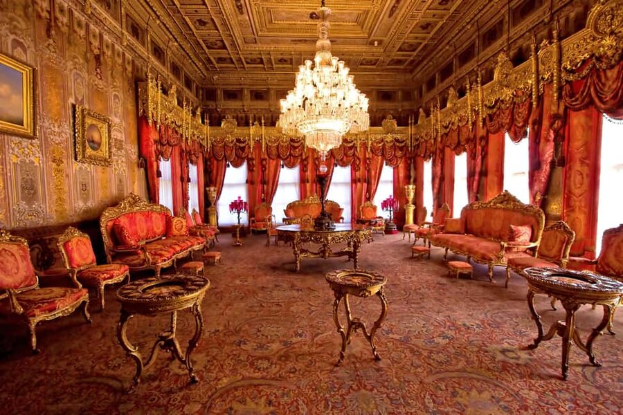 Istanbul:Dolmabahce Palace Skip-the-Line Entry & Audio Guide - How to make the visit work better
