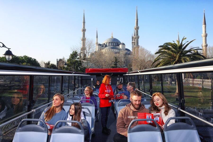 Istanbul: Hop-On-Hop-Off with Optional Audio Tour or Cruise - Sultanahmet to Eminönü: the historic core