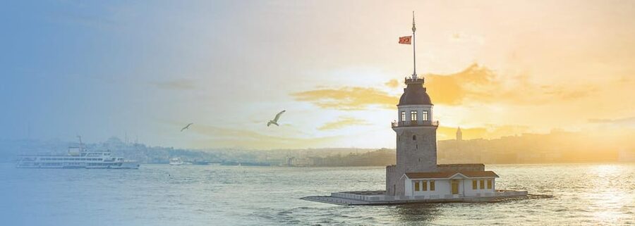 Istanbul: Maiden's Tower Entry Ticket with Audio Guide - Getting to the official pier in Karaköy
