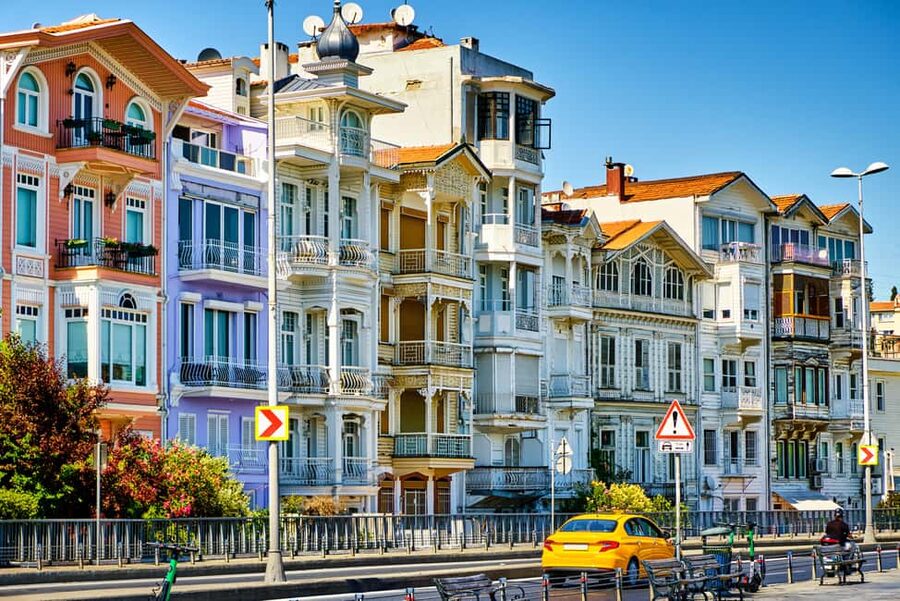 İstanbul: Small-Group Sunset Cruise & Audio Guide w/Snack - Ortaköy Mosque and the Bosphorus Bridge