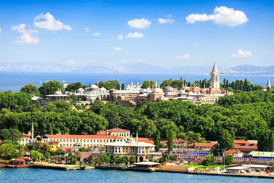 Istanbul: Topkapi Palace and Harem Ticket with Audio Guide - Using the 25-language audio guide