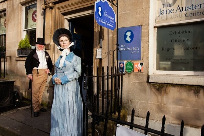 Jane Austen Self-Guided Audio Walking Tour in Bath - Queen Square and John Wood the Elder