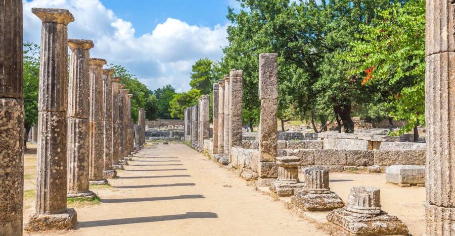 Katakolo Port: Transfer to Ancient Olympia and VR Audio Tour - How the $13.55 price compares