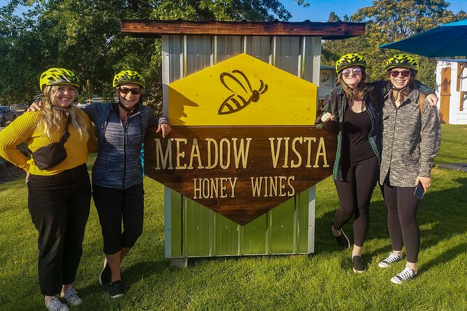 Kelowna E-Bike Bee Tour, Tastings, Organic Lunch & Audio Guide - What the $98.21 price really covers