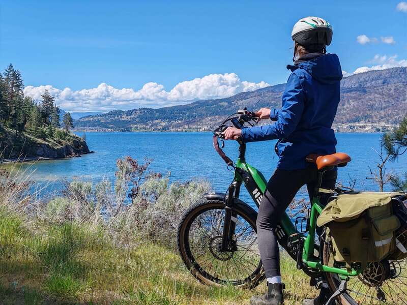Kelowna: E-Bike Rental with In-App Navigation Guide - Choosing between two, four, and eight hours