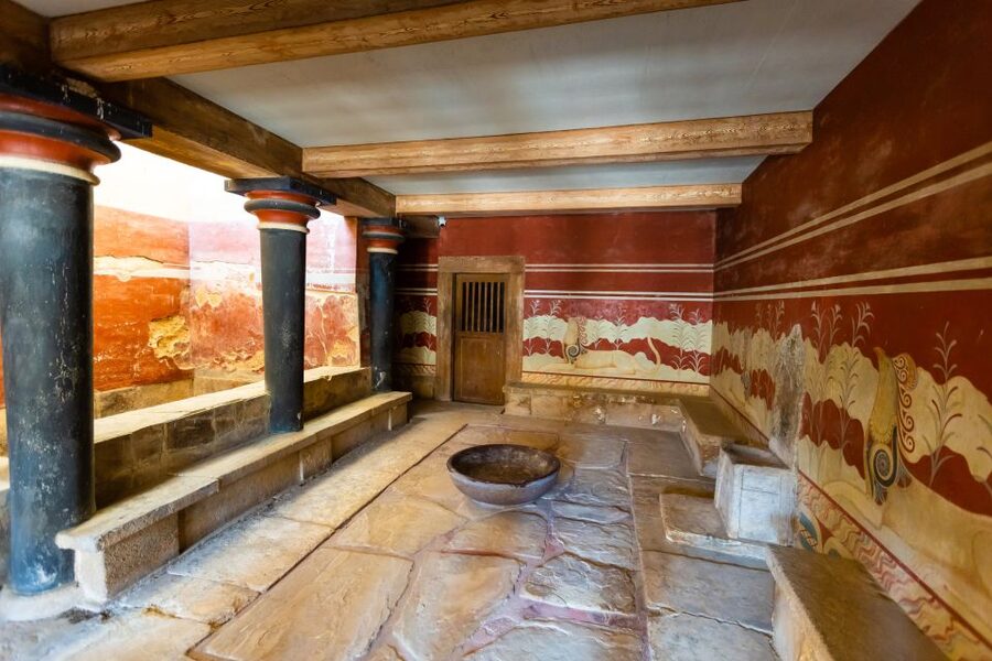 Knossos Palace: E-ticket with Audio and Heraklion City Tour - Comfort, crowds, and access