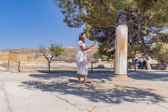 Knossos Palace: Self-Guided Audio Tour on your Phone (without ticket) - Where the audio format works best