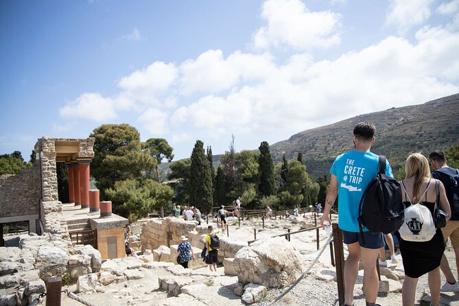 Knossos Palace Self-Guided Treasure Hunt & Tour - Practical preparation for a smoother visit