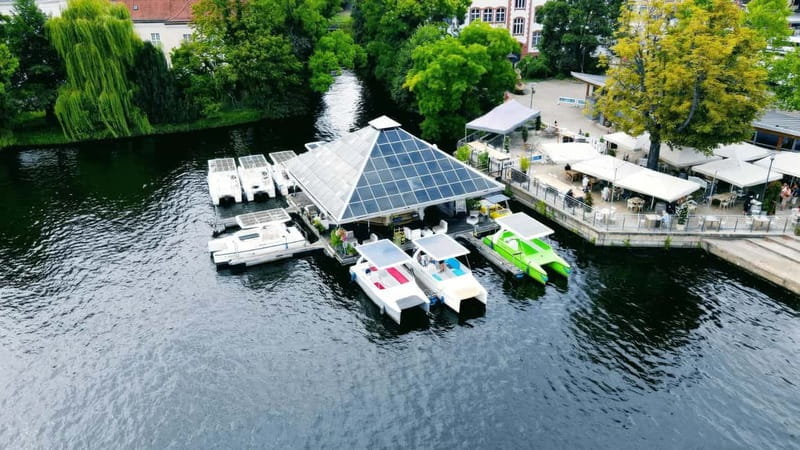 Köpenick Berlin: Self-Drive Boat Tour for up to 12 people - What the boat feels like for a group of 12