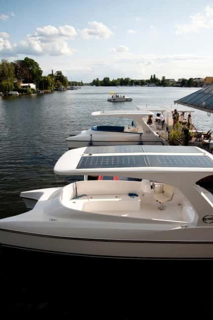 Köpenick Berlin: Self-Drive Boat Tour for up to 12 people - Choosing between one and seven hours