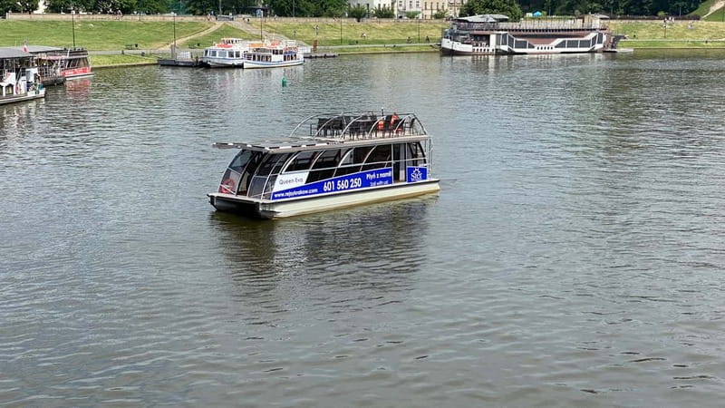 Krakow: Day or Night Vistula River Cruise with Audio Guide - Church on the Rock and the Bernatek Footbridge