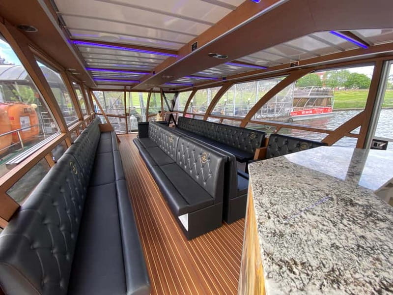 Krakow: Day or Night Vistula River Cruise with Audio Guide - Manggha Centre and the return route
