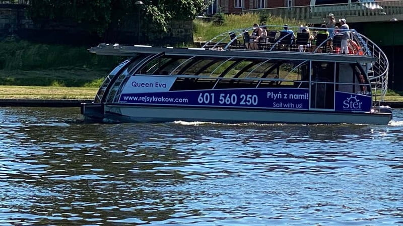 Krakow: Day or Night Vistula River Cruise with Audio Guide - Is $18 good value for 45 minutes?