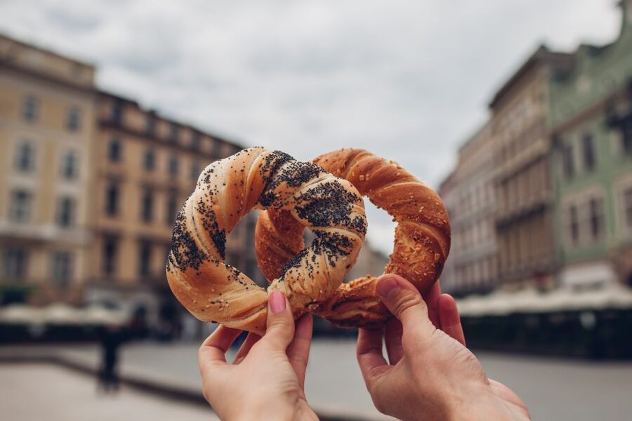 Krakow: Old Town Audio-Guided Walking Tour with Headset - How much can you absorb in two hours?