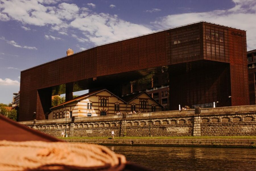 Krakow: Vistula Night Cruise by Gondola w/ Audio Commentary - The return past Zwierzyniec and back to Kazimierz