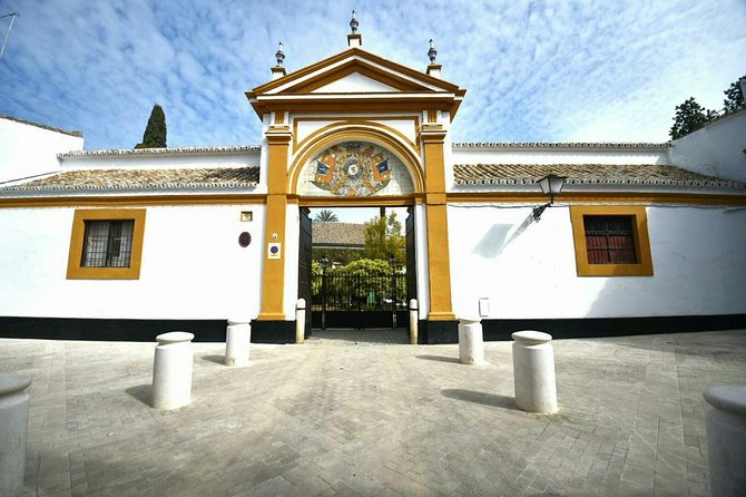 "Las Dueñas" Palace ticket + Audioguide - Courtyards and gardens: the strongest part for many visitors