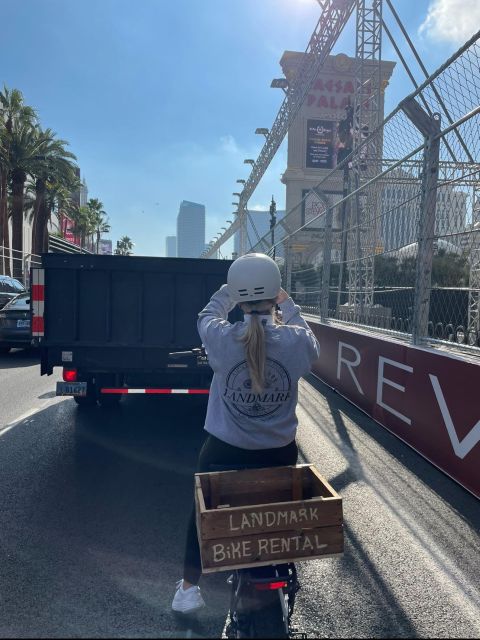 Las Vegas Electric Bike Rental 4 Hour-Self Guided Tour - Picking up your bike near Fashion Show Mall