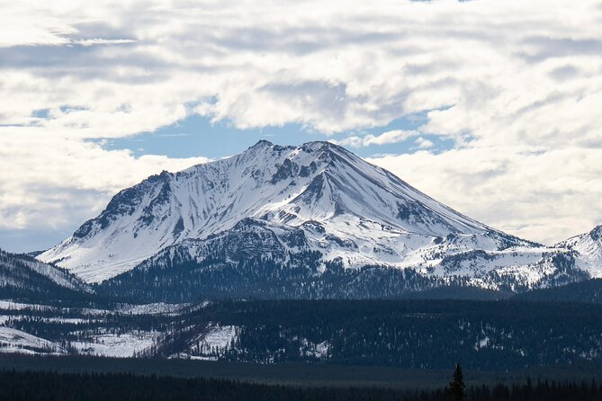 Lassen Volcanic National Park Self-Guided Audio Driving Tour - From Manzanita Lake to the Volcanic Legacy Scenic Byway