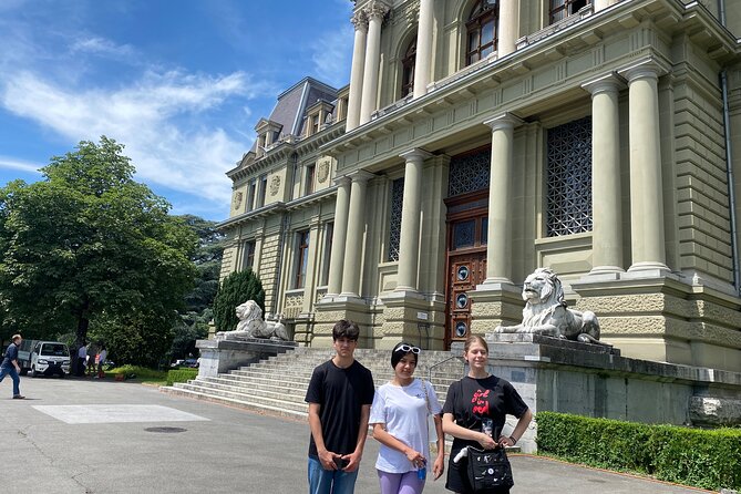 Lausanne (City Center) Scavenger Hunt and Sights Self-Guided Tour - Esplanade de Montbenon as the named itinerary stop