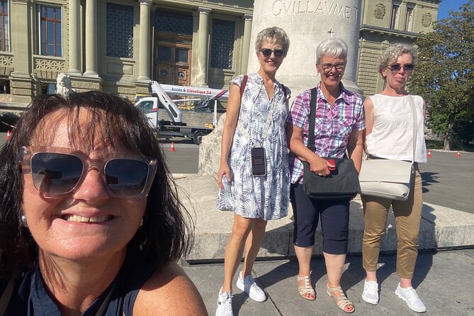 Lausanne (City Center) Scavenger Hunt and Sights Self-Guided Tour - Photo challenges and the point system