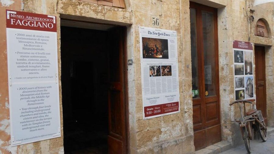Lecce Audioguide - TravelMate app for your smartphone - Activation is simple, but prepare before sightseeing