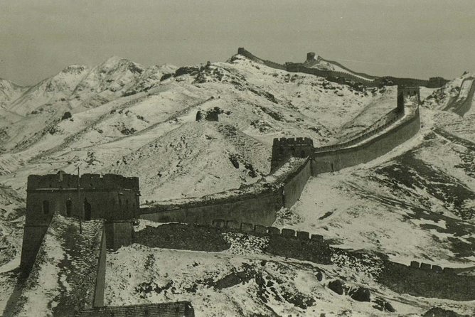Licensed Private Taxi To MuTianYu Great Wall with Exclusive Gift - The 1.5-Hour Journey to Mutianyu