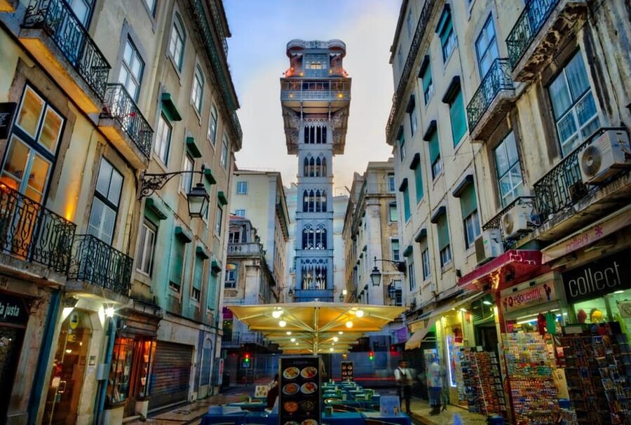 Lisbon: City Audio Guide with 24-Hour Transportation Pass - Alfama, São Jorge Castle, and São Vicente de Fora
