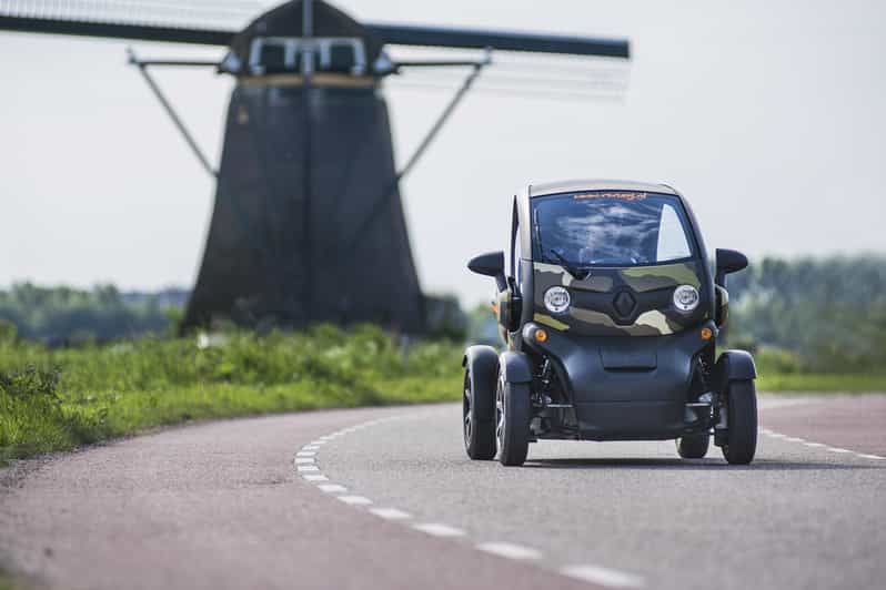 Lisse: Drive-it-Yourself Dutch Countryside GPS Audio Tour - Following the GPS route through the polders