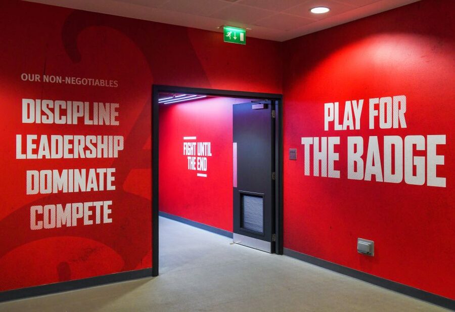 London: Emirates Stadium Entry Ticket and Audio Guide - Explore the Arsenal Museum’s club story