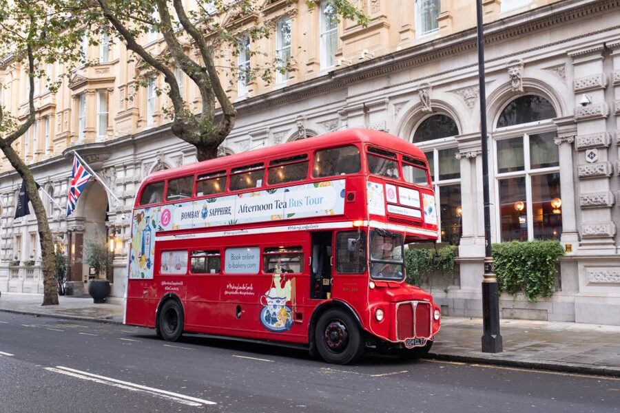 London: Gin and Afternoon Tea Bus Tour with Audio Guide - The English audio guide and the pace of the ride