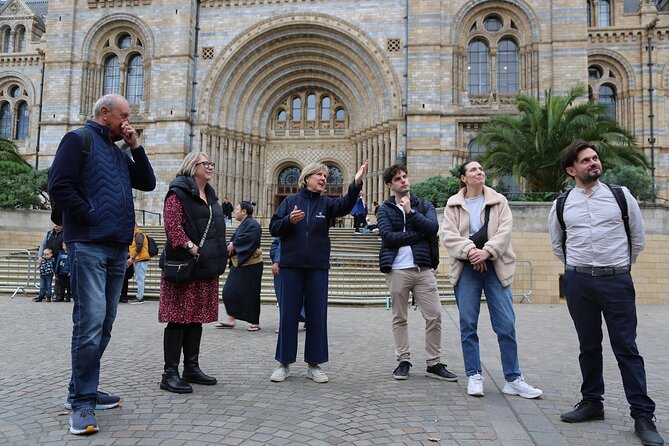 London: Natural History Museum Express Guided Tour & Audio Guide - The biggest risk is confusion at the meeting point