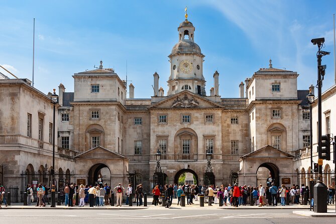 London’s Crown Secret: Self-Guided Royal Puzzle Quest - Westminster Abbey and the first history lesson