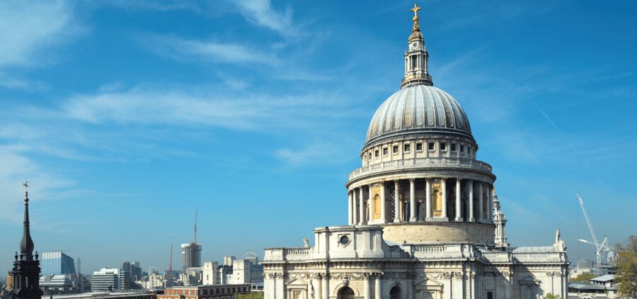 London: Self-Guided History City Tour with an App - Millennium Bridge and the final approach to St. Paul’s