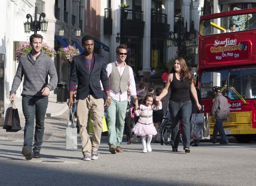 Los Angeles: Hop-On Hop-Off Bus Tour with Audio Guide - Comfort, access, and what to bring