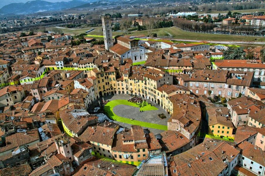 Lucca: Self-Guided Tour by Bike - Starting at Piazzale B. Ricasoli