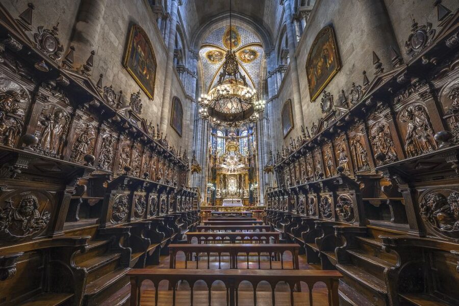 Lugo: Cathedral of Santa Maria Entry Ticket and Audio Guide - Why Lugo Cathedral deserves a place in your Lugo plans